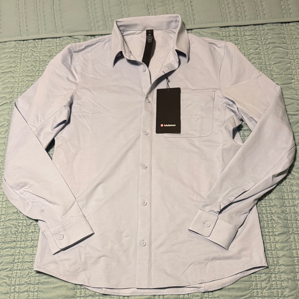 Lululemon Mens Light Blue Commission Button-Up long sleeve Shirt, Medium